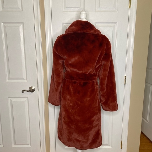 Allen Schwartz Greta Faux Fur Coat Red Size Small NWT - Picture 10 of 16